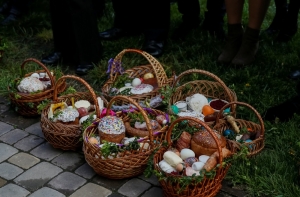 Украинская писательница возмутилась «нашествию куличей» в Киеве