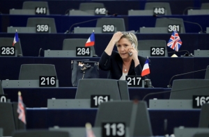 Европарламент намерен лишить Ле Пен депутатской неприкосновенности
