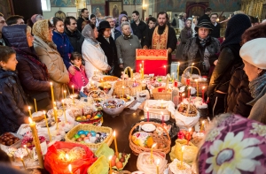 Православные и католики начинают отмечать Пасху