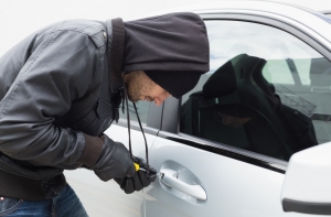 Составлен топ самых угоняемых авто в Латвии: количество краж BMW удвоилось