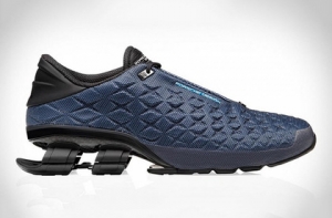 Porsche Design и Adidas выпустили кроссовки за 430 долларов