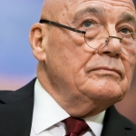 Познер: такие стадионы, как собирал Евтушенко, поэты уже не соберут