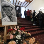 Евтушенко похоронен рядом с могилой Пастернака