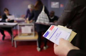 Пожилой француз проголосовал на выборах президента и умер