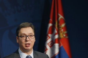 Премьер Сербии надел георгиевскую ленточку