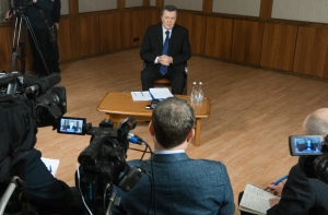 Интерпол снял Януковича с международного розыска