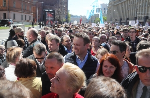 Навальный подал заявку на митинг против коррупции 12 июня
