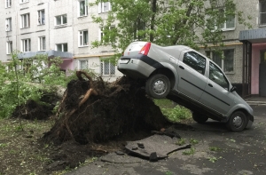 Ураган в Москве: погибли 11 человек, 150 в больницах