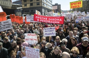 В Москве противники сноса пятиэтажек потребовали отставки Собянина