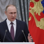 Путин запретил называть детей цифрами и бранными словами