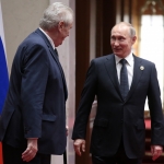 Президент Чехии в шутку предложил Путину «ликвидировать» журналистов