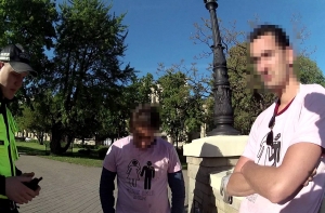 Два гражданина Франции оштрафованы за купание в городском канале