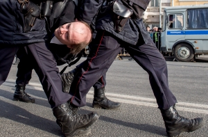 В России начались задержания участников антикоррупционных митингов