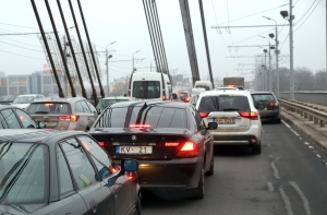 В Латвии сокращается число автомобилей