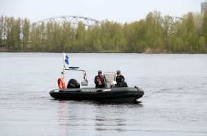 В Тауренской волости в озере утонули парень с девушкой