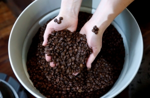 Таможенная полиция раскрыла нелегальное производство кофе