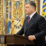 Порошенко: в моем возрасте счастье, что рядом есть папа