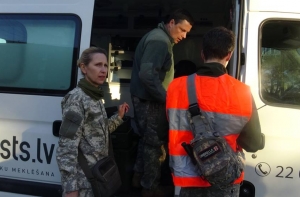 Bezvests.lv ведет видеотрансляцию из Лиепаи: будем искать Ваню на воде и на суше