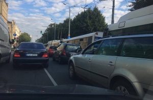 В Риге образовались пробки из-за концерта RHCP