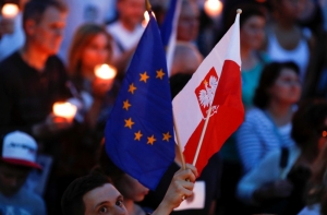 ЕС готовит санкции против Польши из-за судебной реформы