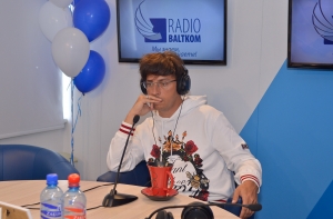 Галкин на Baltkom: я облегчил работу папарацци - сам фотографирую Аллу