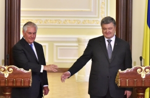 Порошенко заявил об интересе в снятии антироссийских санкций