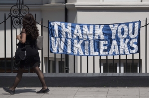 WikiLeaks: ЦРУ перехватывает SMS-сообщения с телефонов