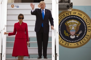 Эйфелеву башню закрыли из-за визита Трампа