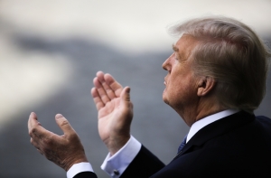 Трамп за три месяца потратил на адвокатов почти 700 тысяч долларов
