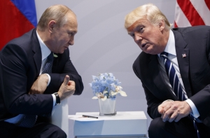 Путин и Трамп 40 минут обсуждали вмешательство России в выборы США