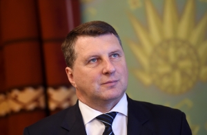 Вейонис «обогнал» Берзиньша по возвращенным в Сейм законопроектам