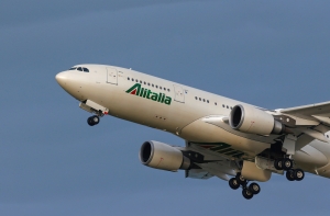 Лоукостер Ryanair может купить Alitalia