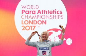 Паралимпийка Диана Дадзите завоевала в Лондоне «золото» за метание диска