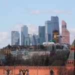 Россия высылает более 750 американских дипломатов