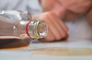 Алкоголики и наркоманы стали чаще обращаться за помощью