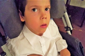 «Зеленая лампа»: 6-летнему Стасику Егорову нужна помощь