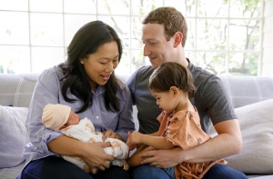 Владелец Facebook стал отцом второй раз