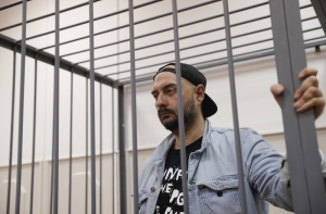 Десятки деятелей культуры поручились за Кирилла Серебренникова