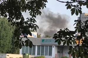 Пожар на свалке из отходов и покрышек в Иманте: подозревают злонамеренный поджог