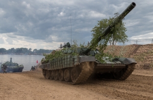 Латвия всё еще ждёт приглашения на военные учения «Запад»