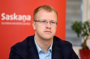 Мэр-тролль: Элксниньш стал вести Facebook на латгальском языке
