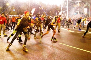 Эх, прокачусь! Ушаков пригласил всех желающих на «Ночной заезд»