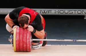 Сборную России по тяжелой атлетике отстранили от ЧМ-2017