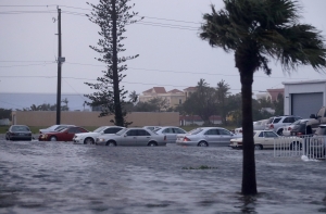 «Ирма» превратила строительный кран в спиннер