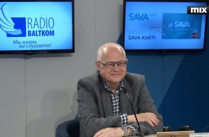 Политолог: заменив слово «негражданин», партия заманивает избирателей