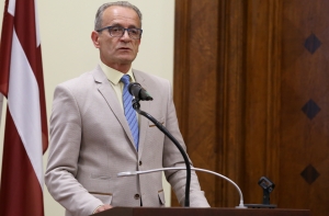 Расначс: за нарушение правил использования госязыка надо жестко наказывать