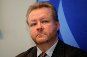 Демограф: политикам стоит хвастаться семьей, а не яхтами и молодыми блондинками