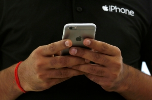 Пользователи Apple могут столкнуться с дефицитом новых iPhone