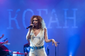 АНОНС: на радио Baltkom - экс-вокалистка «Ленинграда» Юлия Коган