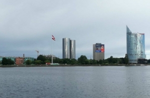 Очевидцы: с дамбы АБ пропал гигантский государственный флаг